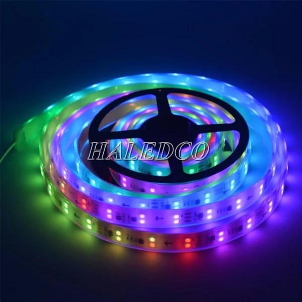 Đèn LED đổi màu độc lạ 12V 5050 chống nước IP67