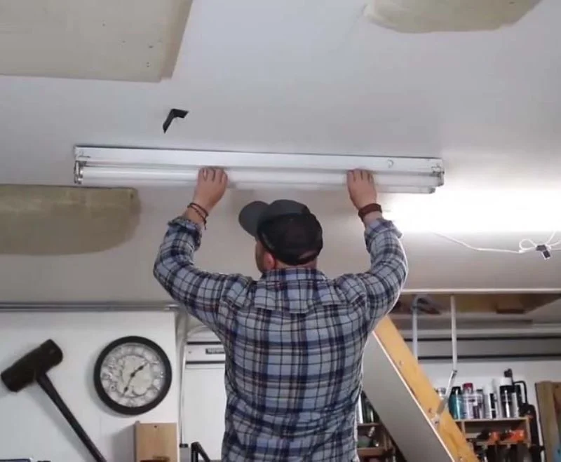 Cách lắp bóng đèn tuýp LED đúng kỹ thuật