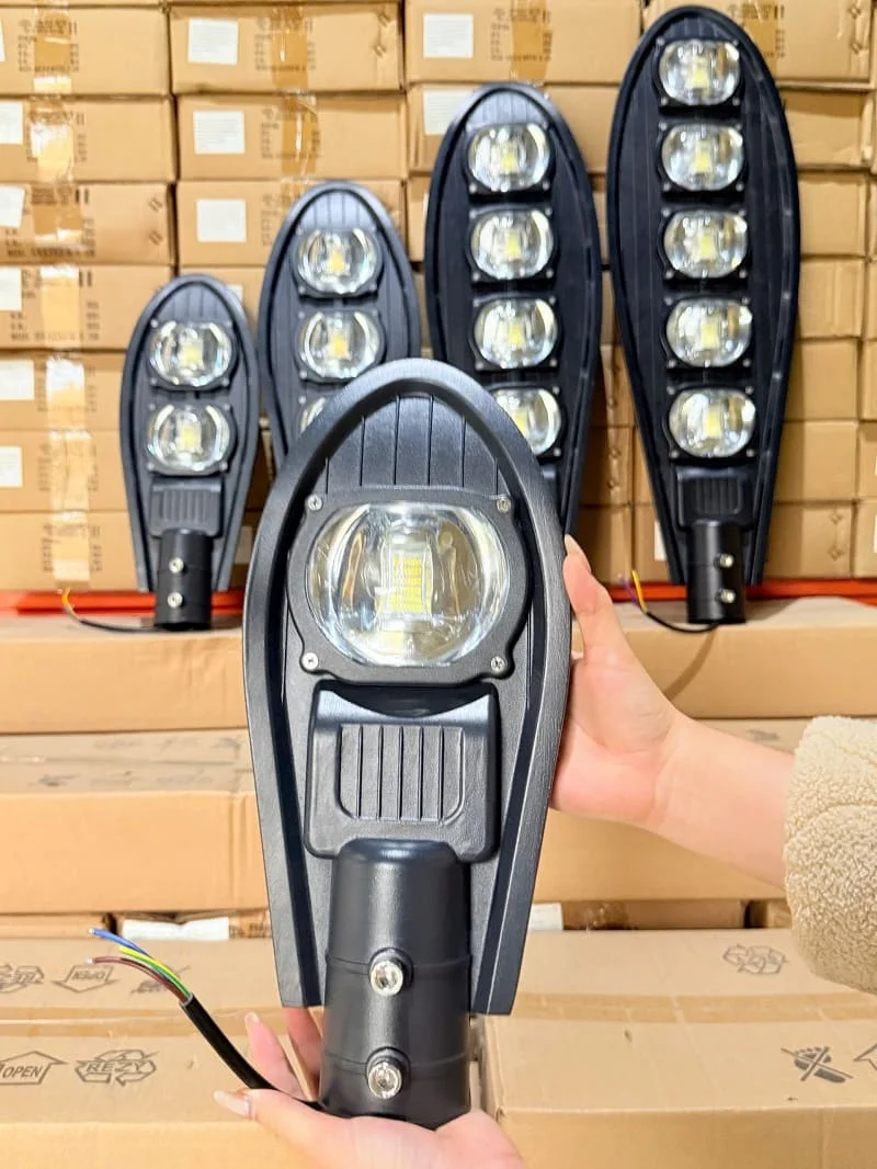 Đèn đường lá 50w 1 mắt chip COB