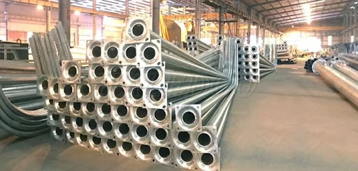 Cột đèn bát giác liền cần đơn 7m