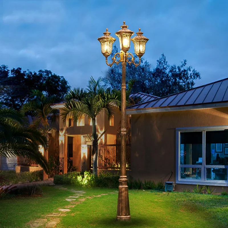 Trụ đèn trang trí ngoài trời hoàng gia tru-den-trang-tri-ngoai-troi-hoang-gia