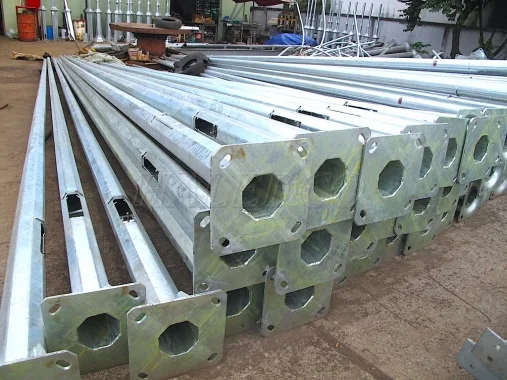Cột đèn pha 10m bằng thép