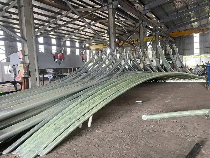 2 phần nhánh của trụ đèn lá lúa