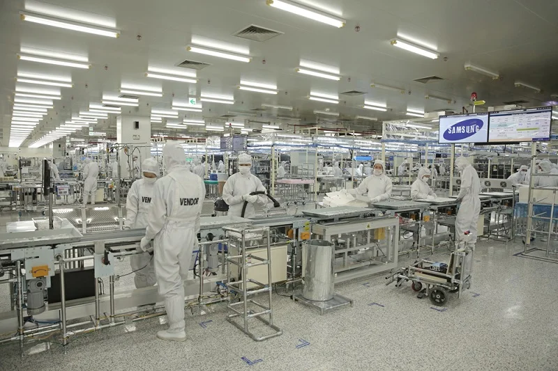 Nhà máy Samsung sử dụng đèn tuýp LED