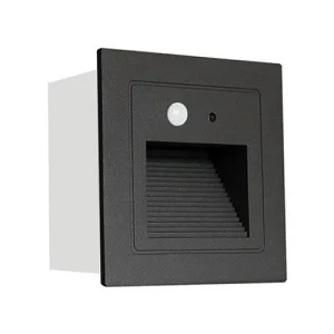 den-cau-thang-cam-bien