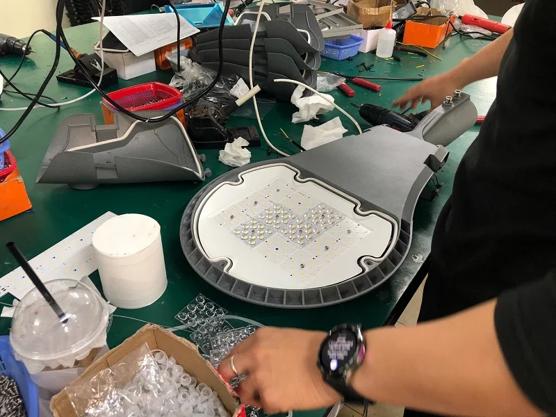 Nhà thầu yêu cầu sử dụng chip LED Philips