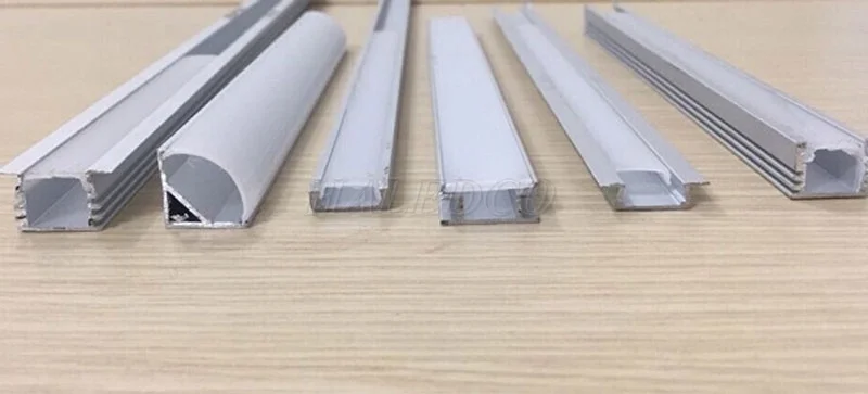 Đèn thanh nhôm hắt trần có nhiều kiểu dáng