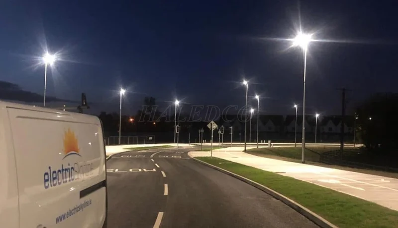 Đèn đường lá 150w chiếu sáng khu công nghiệp