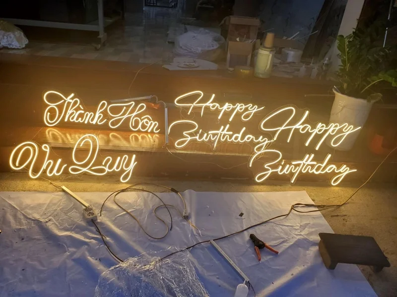 LED neon tạo chữ sự kiện nổi bật