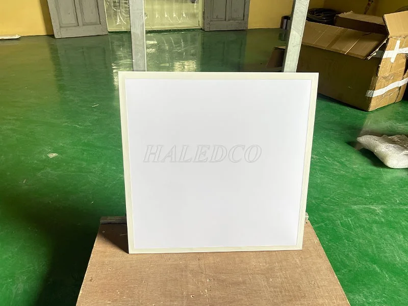 Thiết kế của đèn panel hộp 600×600 HLPLDC1.4-48W-3000K