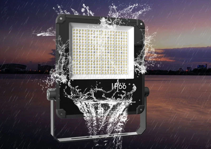 Đèn LED pha 150w chống bụi, chống nước tốt