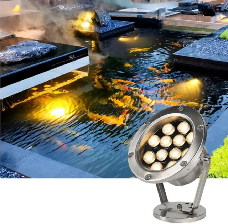 Đèn LED rọi sân vườn có hồ cá