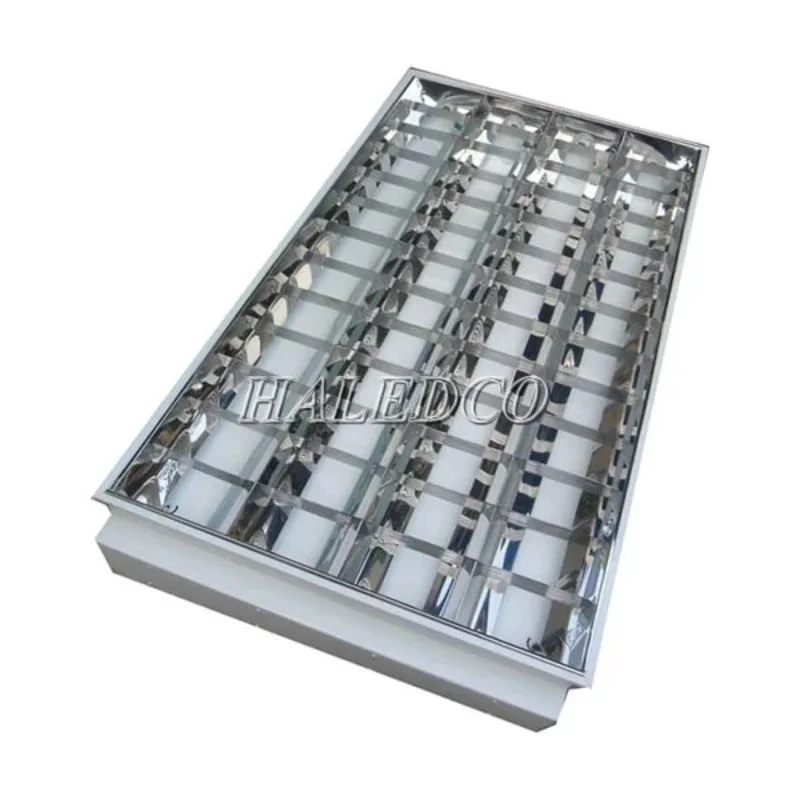 Đèn tuýp LED âm trần 4 bóng lắp đặt phân xưởng