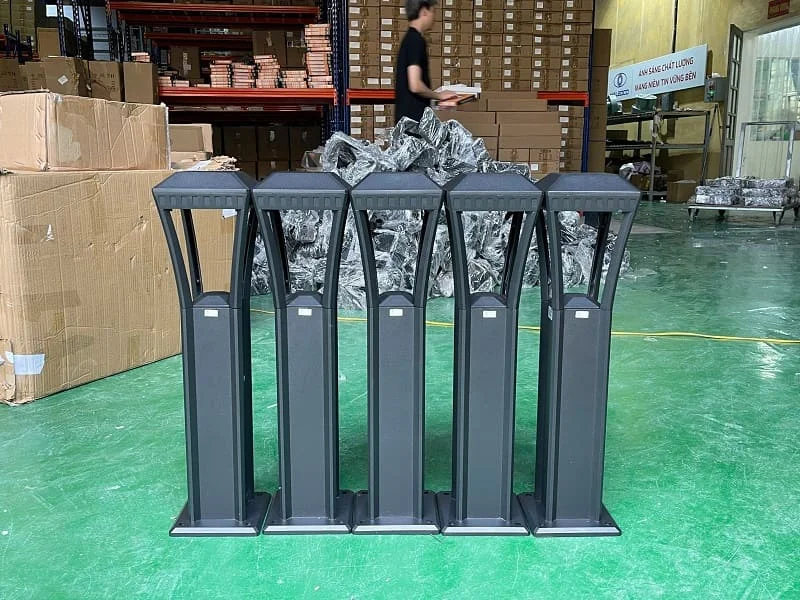 Mẫu đèn trụ sân vườn 12w tại nhà máy HALEDCO