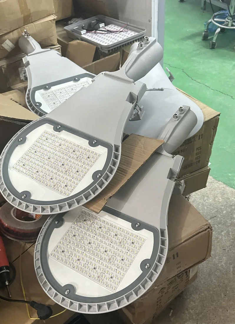 Sản phẩm đèn đường sau khi hoàn thiện