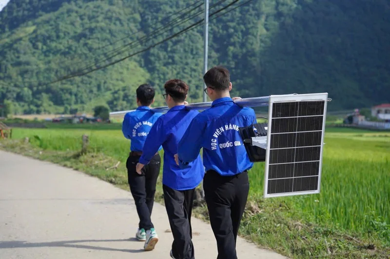 Dự án thắp sáng vùng cao của sinh viên