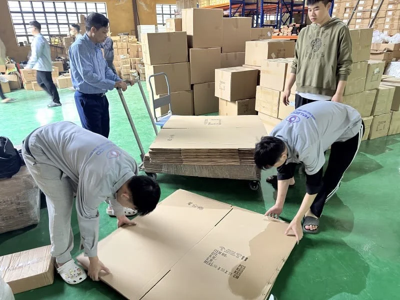 Hình ảnh bốc dỡ hàng