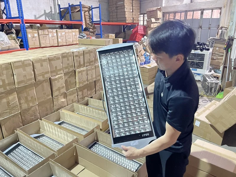 Mẫu đèn đường LED HLS5 HALEDCO