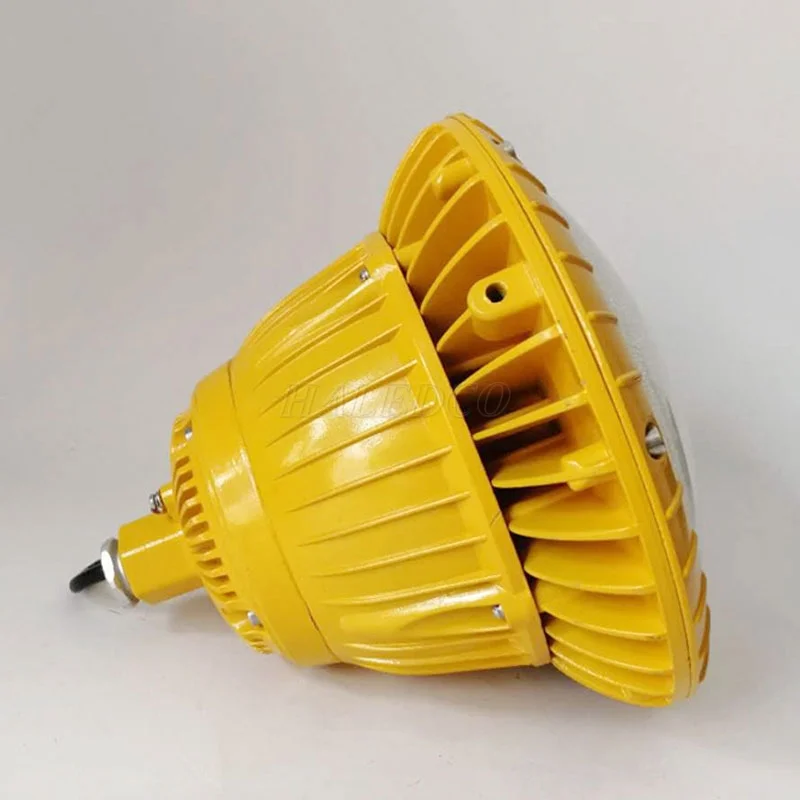 Bộ nguồn đặt trong hộp bảo vệ