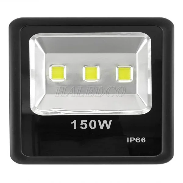 Đèn pha LED HLFL4-150 sử dụng 3 chip LED 50W