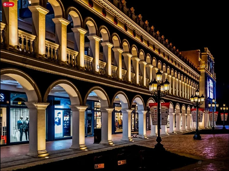 Đèn chiếu hắt rọi cột nhà