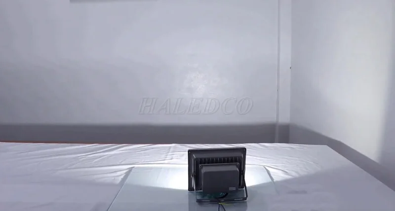 Đèn pha 10w chip COB siêu sáng