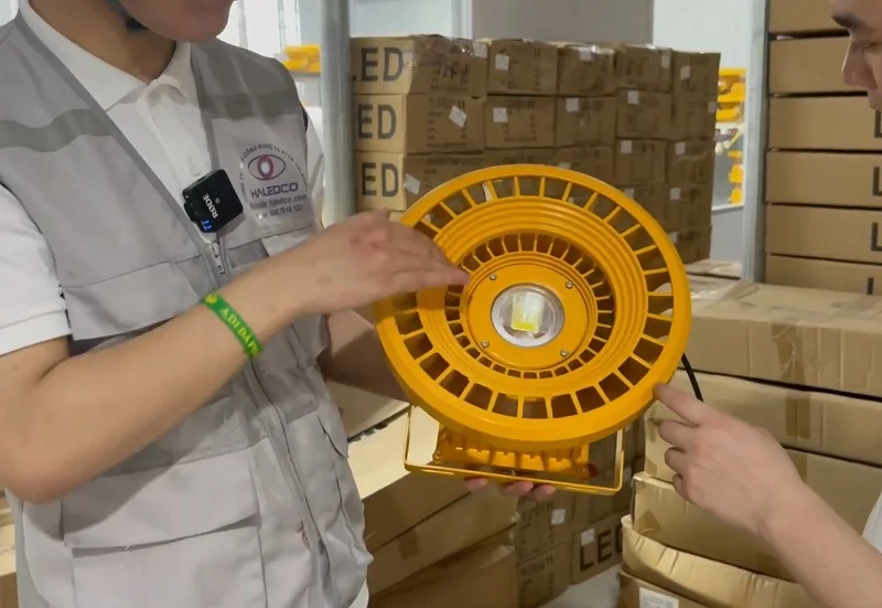 Kiểu dáng mẫu đèn chống nổ 50w bán chạy nhất tại HALEDCO