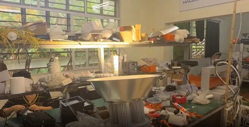 Đèn sẽ được test bật sáng trong nhiều giờ