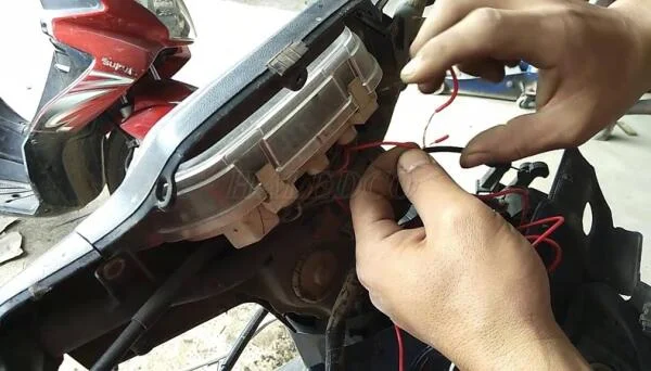 Cách Đấu Đèn Pha LED Cho Xe Máy Đơn Giản Tại Nhà