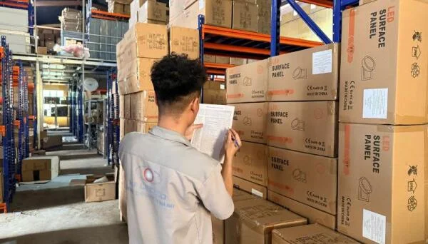 Kho 1000m² tại HALEDCO cung ứng nhanh cho mọi công trình