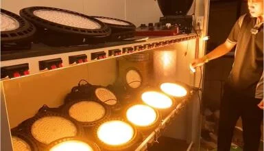 HALEDCO sản xuất đèn UFO mỏng tối ưu chi phí cho nhà xưởng nhỏ