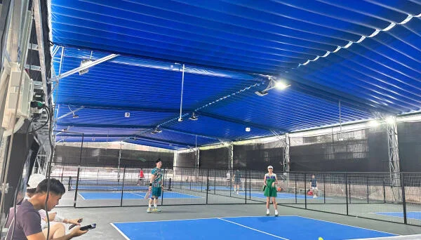 Cấp đèn pha LED module 200W cho sân Pickleball Lê Văn Thiêm