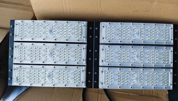 Dự án cung cấp đèn pha module 300W cho Công ty Xây dựng Vàm Cỏ Đông