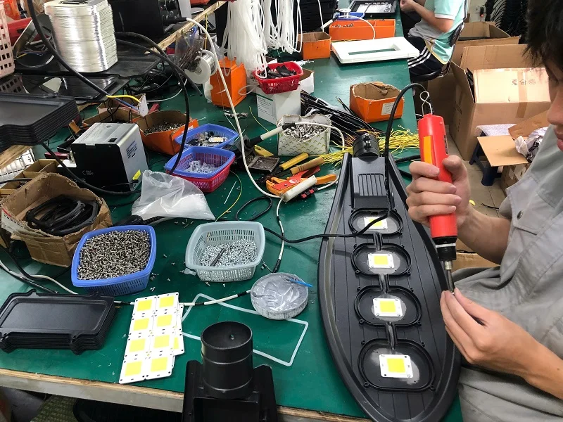 Đảm bảo các điểm đấu nối kín khít, IP65