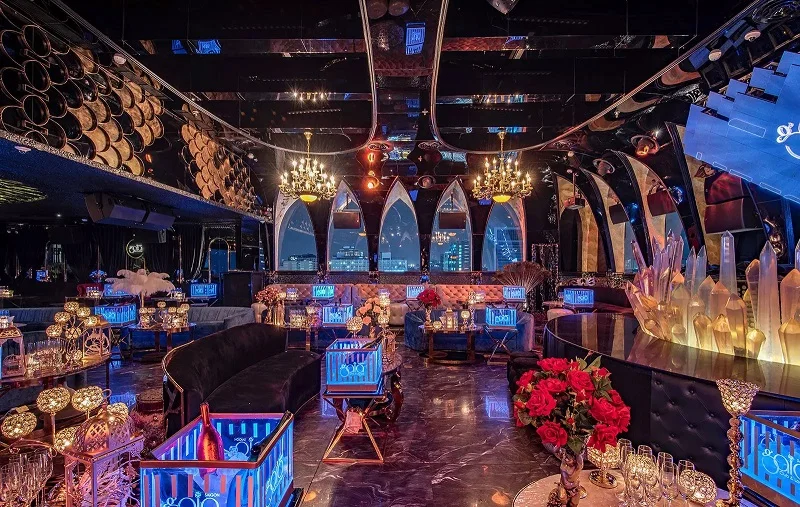 Trang trí đèn quán cafe Lounge