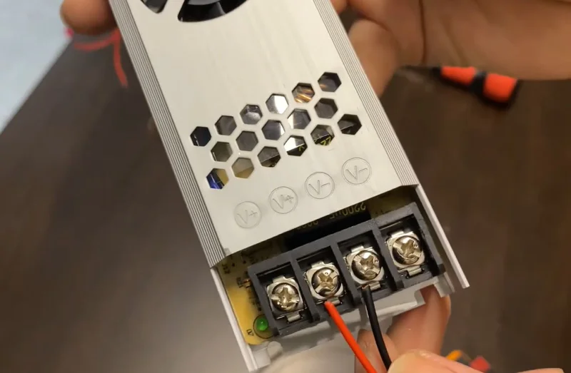 Đấu nối dây DC ra 12V