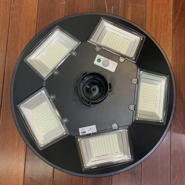 Đèn năng lượng mặt trời đĩa bay UFO hlmtsv15-250 chất lượng