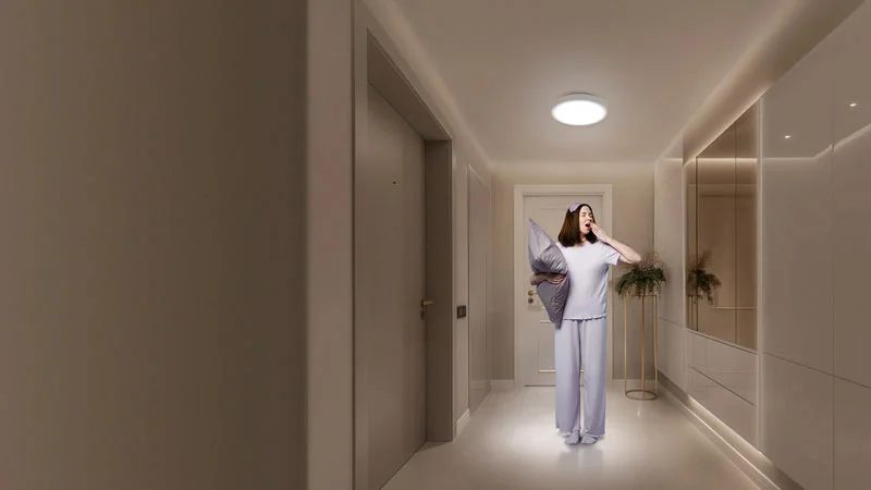 Đèn ốp trần cảm biến tự động bật ở hành lang khi có người