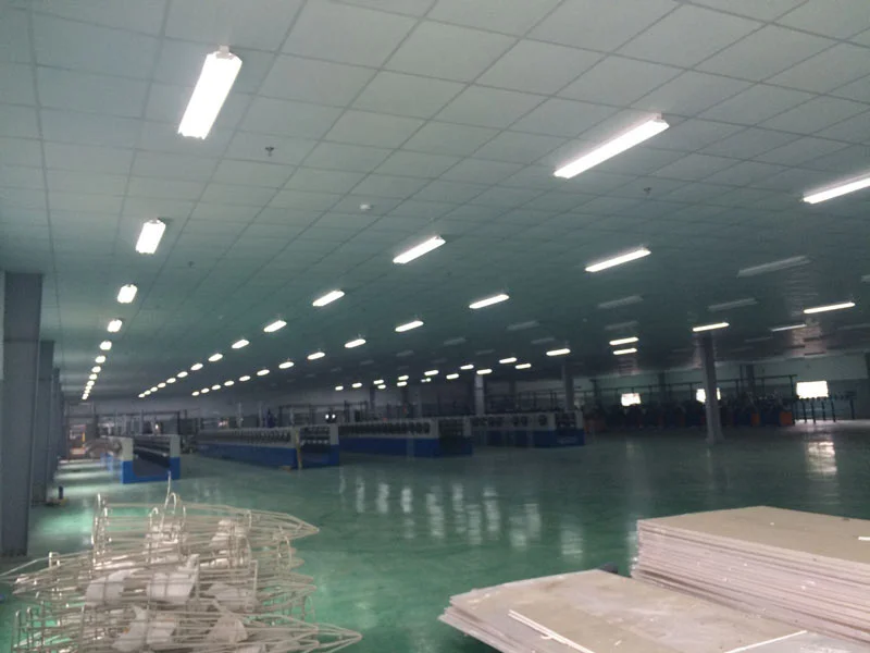 Đèn tuýp led âm trần chiếu sáng công nghiệp