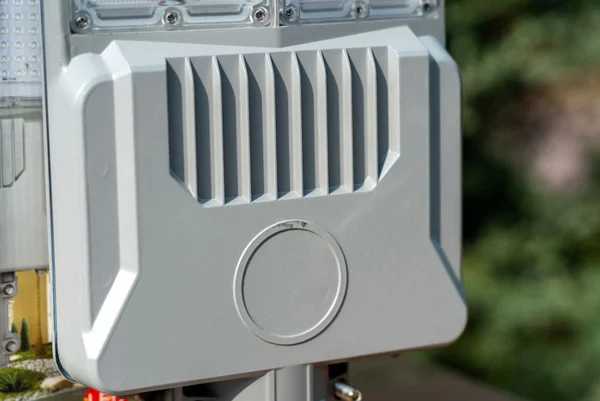 Mặt sau đèn đường năng lượng mặt trời hltms18-500