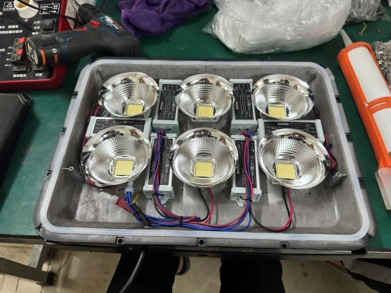 Đèn sử dụng nguồn Done và chip LED TF