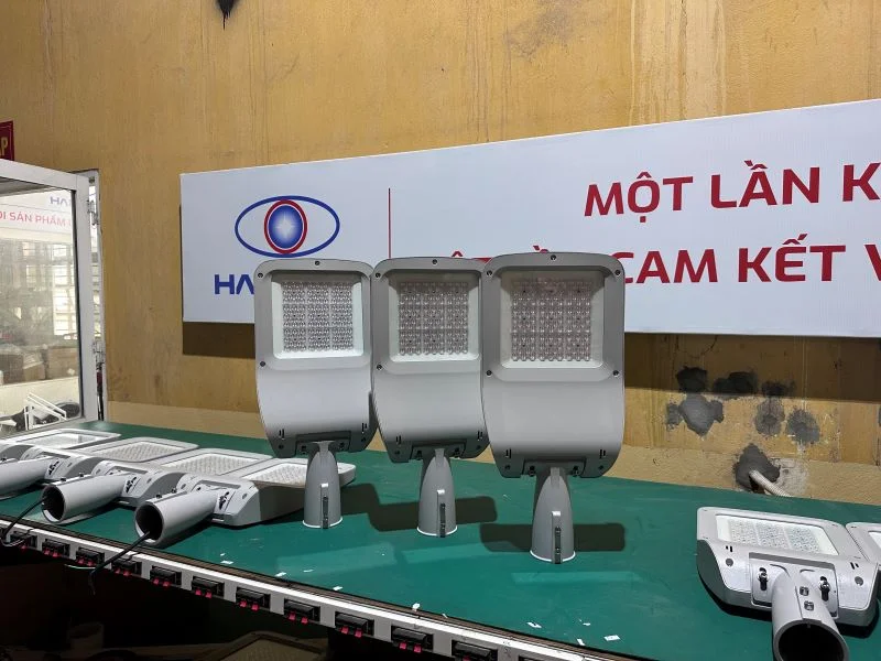 Thiết kế đèn chắc chắn, bền bỉ