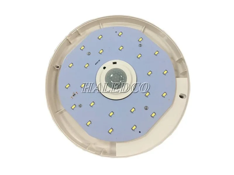 Mắt cảm biến của đèn ốp trần tròn cảm ứng