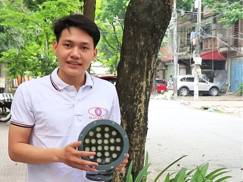 Kỹ sư Văn Quỳnh trẻ đầy tài năng