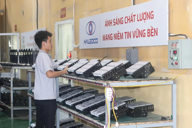 Quan sát được tác phong của nhân công