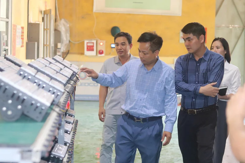 Tham quan nhà máy giúp nhà thầu hiểu rõ hơn về sản phẩm