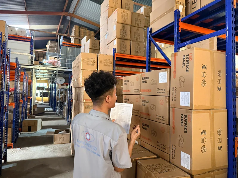 Kiểm đếm số lượng và chất lượng linh kiện đầu vào