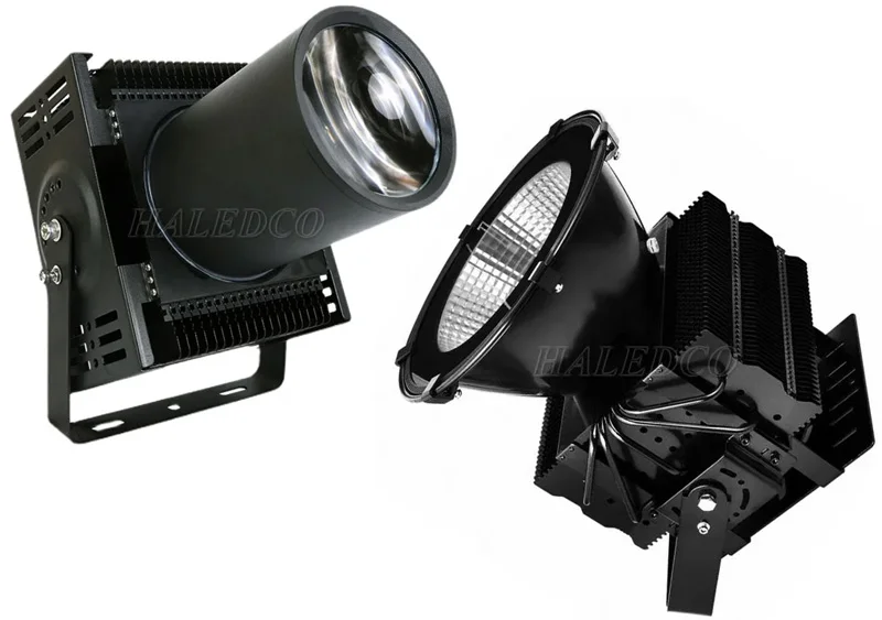 Mẫu đèn pha LED 100W luồng rọi xa