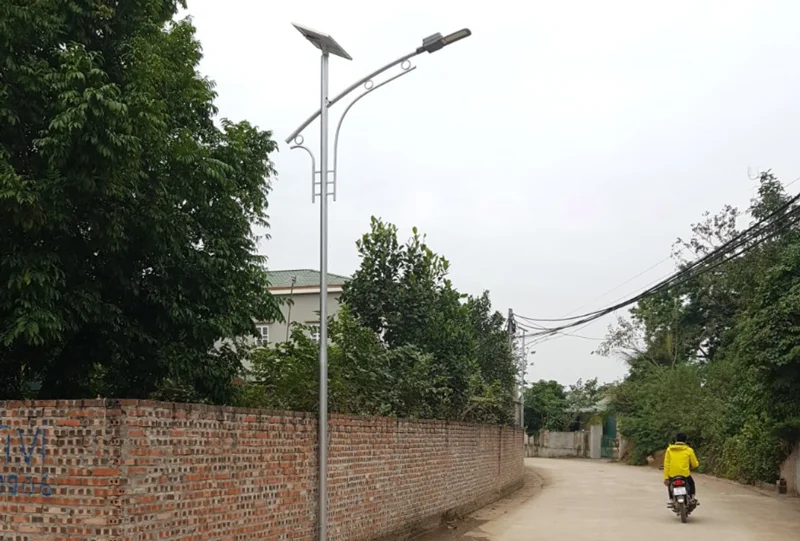 Đèn đường năng lượng mặt trời thường lắp ở nông thôn