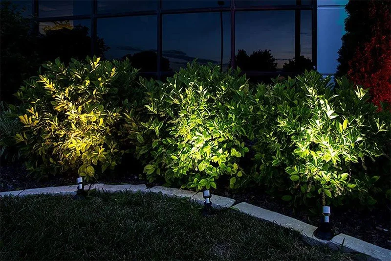 Đèn LED chiếu cây Spotlight cho cây bụi thấp và bồn hoa
